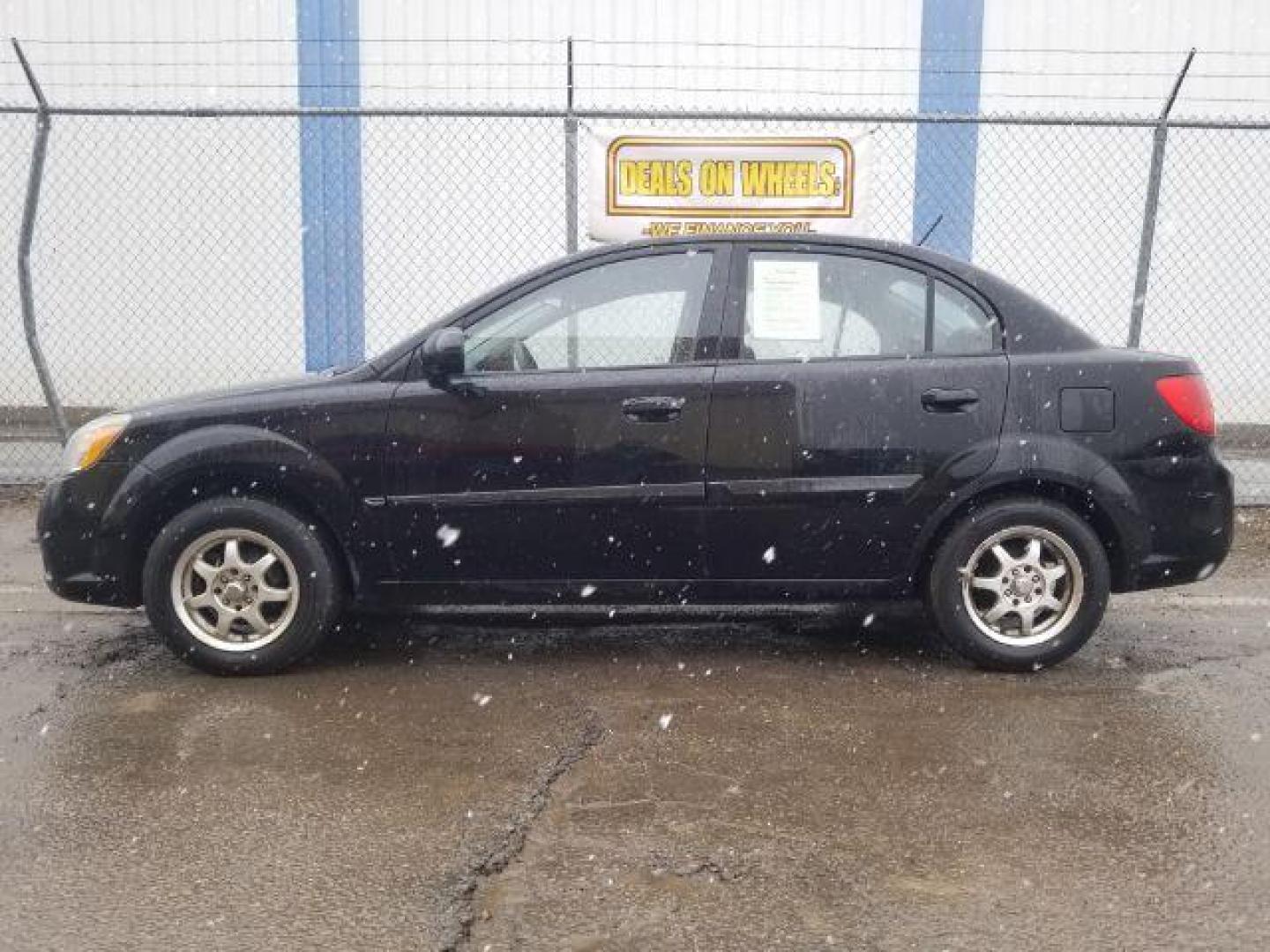 2011 KIA Rio 1 (KNADH4A3XB6) , located at 4801 10th Ave S,, Great Falls, MT, 59405, 0.000000, 0.000000 - Photo#6