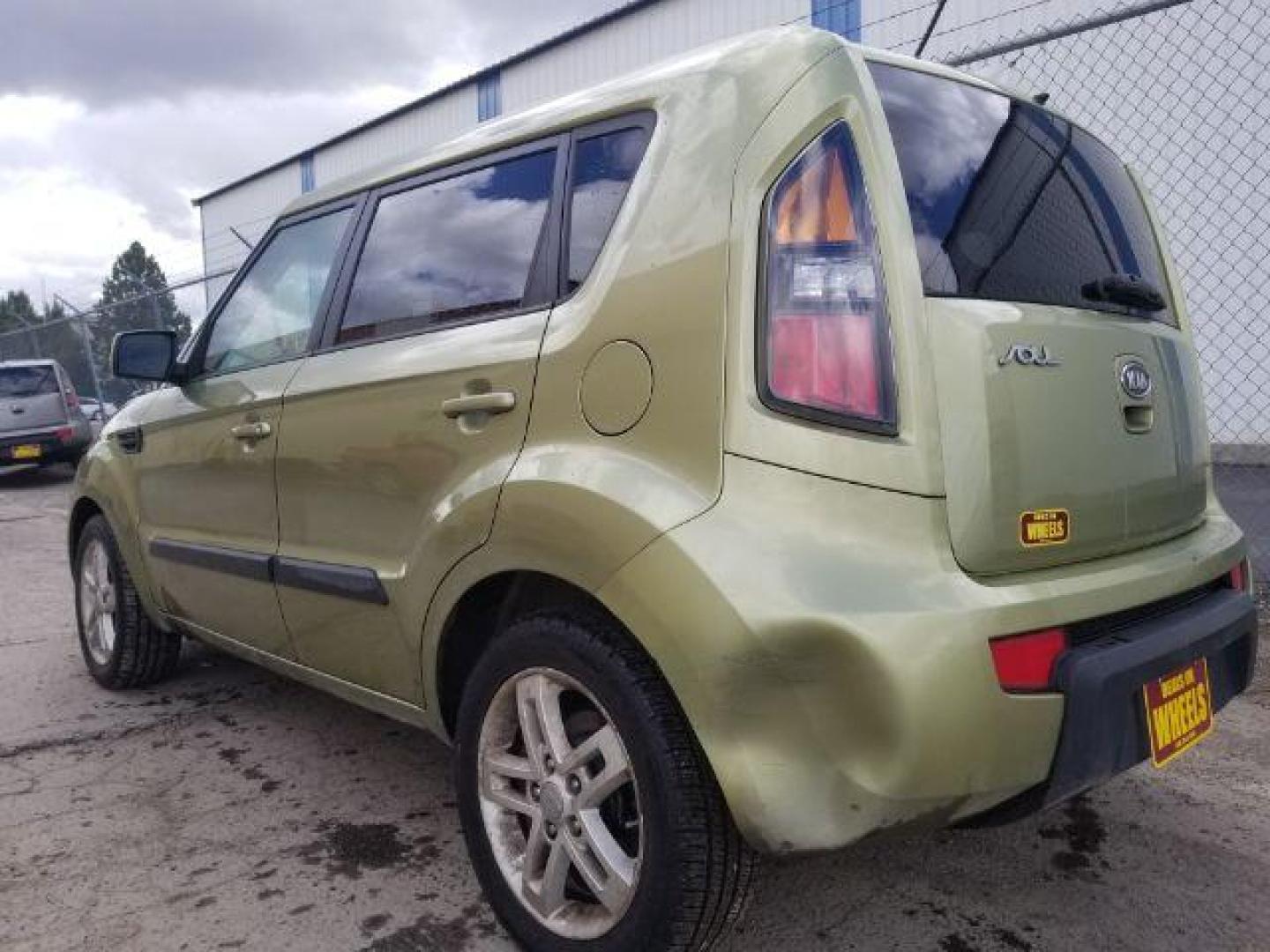 2011 Kia Soul + (KNDJT2A26B7) with an 2L I-4 DOHC engine, located at 1821 N Montana Ave., Helena, MT, 59601, (406) 422-1031, 0.000000, 0.000000 - Photo#5