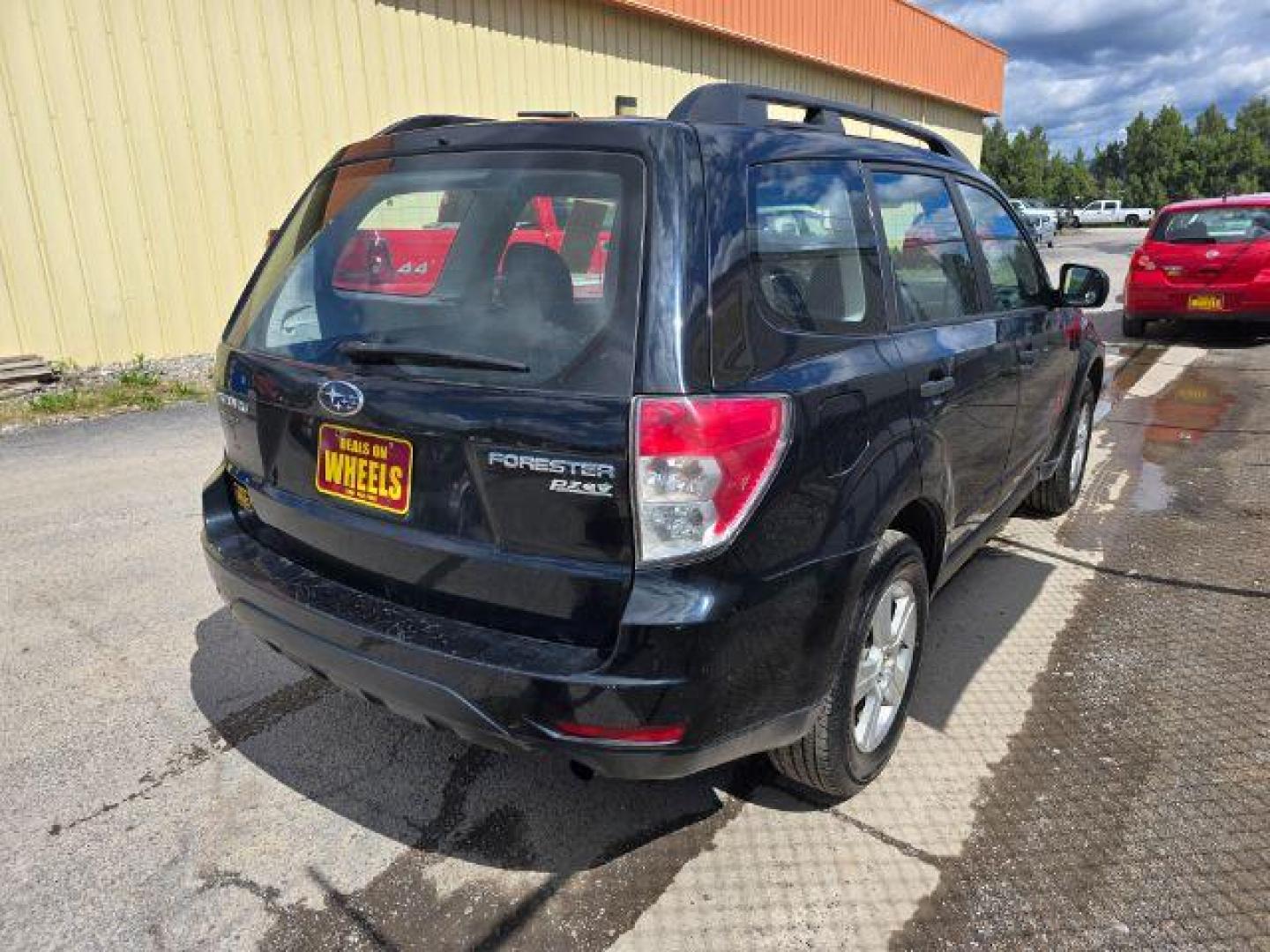 2011 Subaru Forester 2.5X (JF2SHABC6BG) with an 2.5L H-4 DOHC engine, located at 1821 N Montana Ave., Helena, MT, 59601, (406) 422-1031, 0.000000, 0.000000 - Photo#3