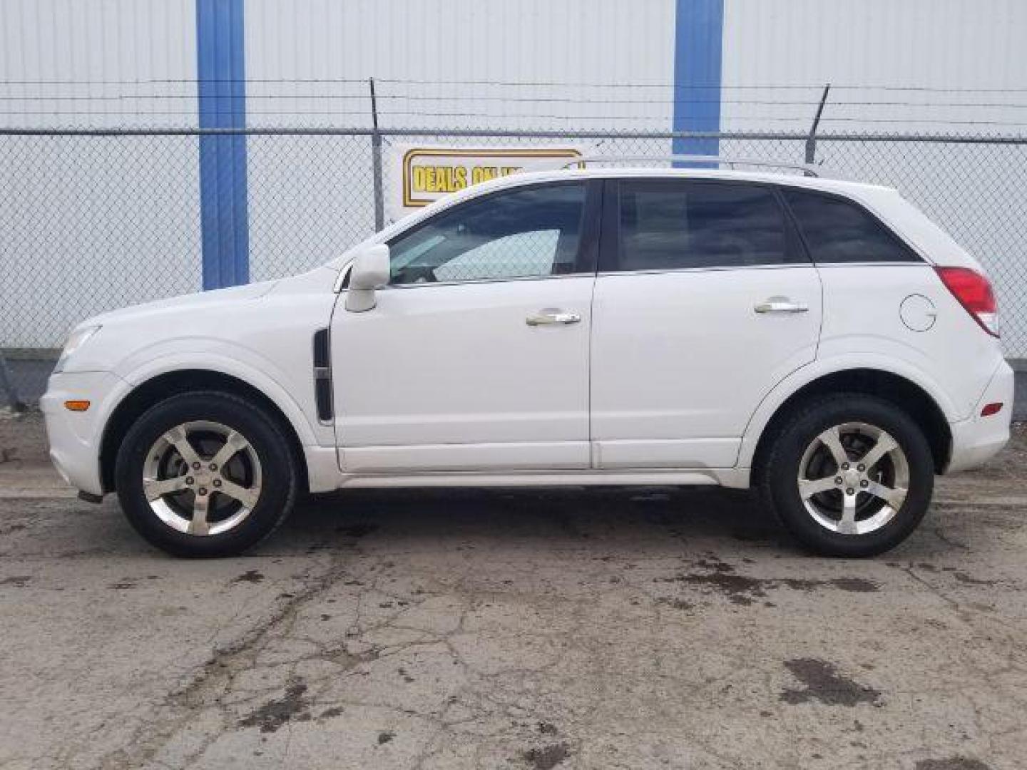 2012 Chevrolet Captiva Sport LTZ (3GNFL4E55CS) with an 3L V-6 gasoline direct injection engine, located at 4801 10th Ave S,, Great Falls, MT, 59405, 0.000000, 0.000000 - Photo#6