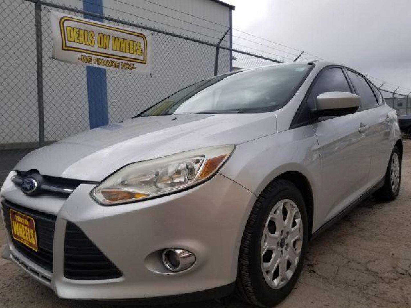 2012 Ford Focus SE (1FAHP3K25CL) with an 2L I-4 gasoline direct injection engine, located at 1800 West Broadway, Missoula, 59808, (406) 543-1986, 46.881348, -114.023628 - Photo#0