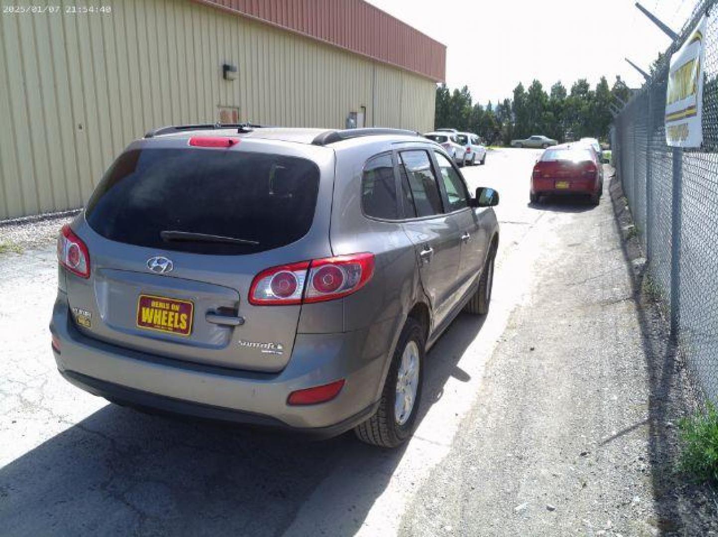 2012 Hyundai Tucson GLS (KM8JUCAC7CU) with an Theta II 2.4L I-4 DOHC engine, located at 4801 10th Ave S,, Great Falls, MT, 59405, 0.000000, 0.000000 - Photo#3