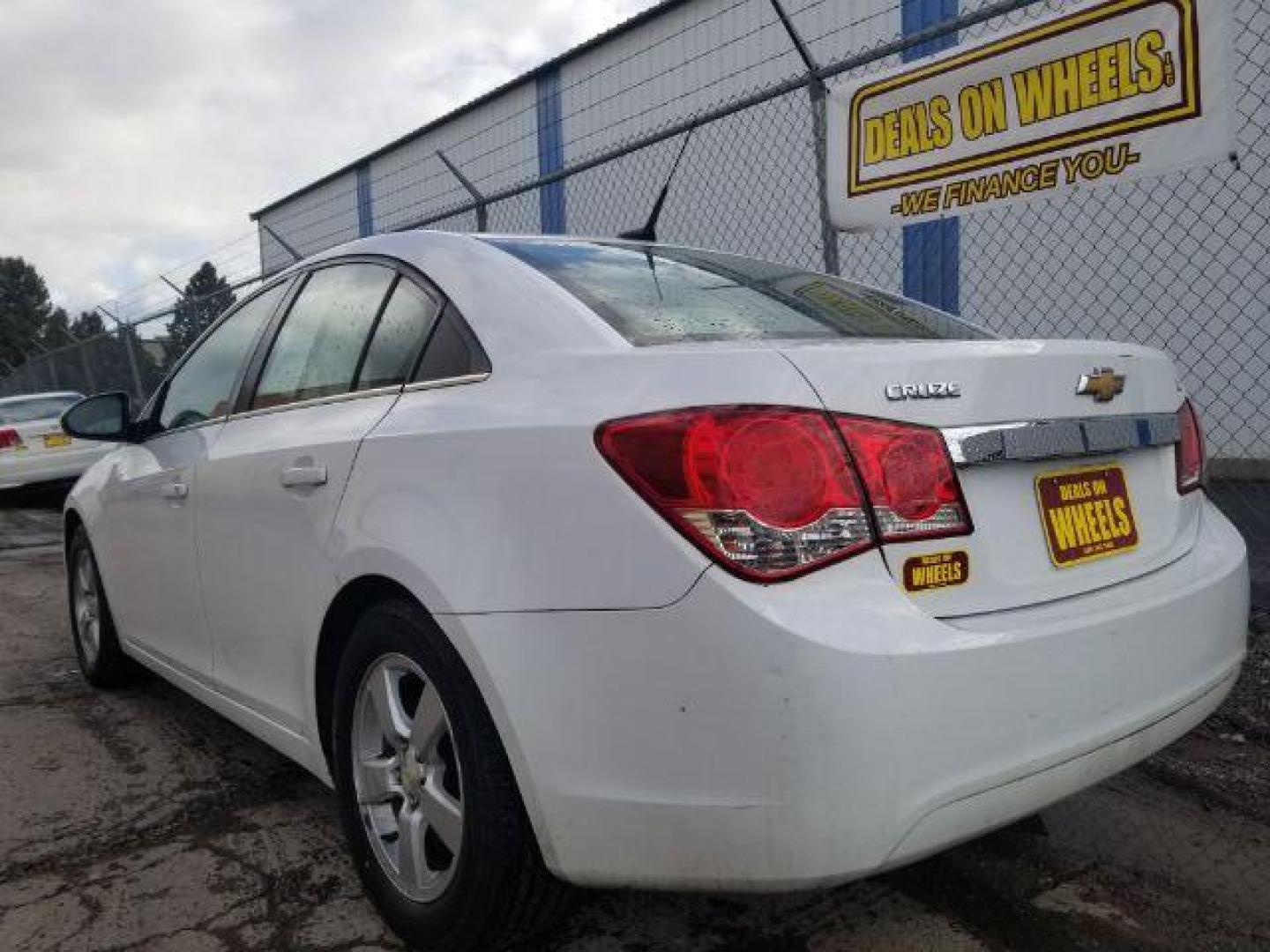 2014 Chevrolet Cruze 1LT Auto (1G1PC5SB5E7) with an ECOTEC 1.4L I-4 DOHC engine, located at 1821 N Montana Ave., Helena, MT, 59601, (406) 422-1031, 0.000000, 0.000000 - Photo#5