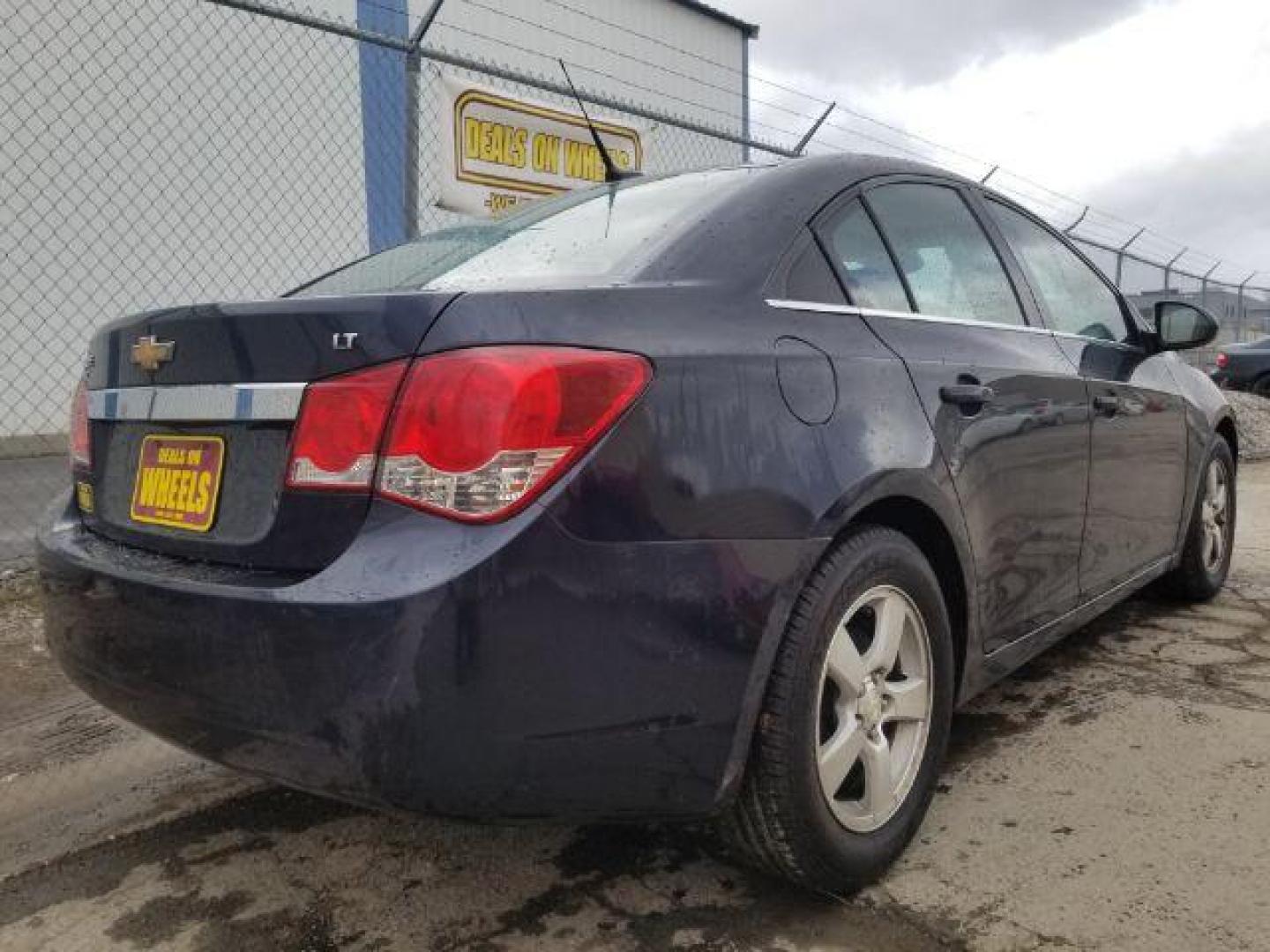 2014 Chevrolet Cruze 1LT Auto (1G1PC5SB3E7) with an ECOTEC 1.4L I-4 DOHC engine, located at 1800 West Broadway, Missoula, 59808, (406) 543-1986, 46.881348, -114.023628 - Photo#4