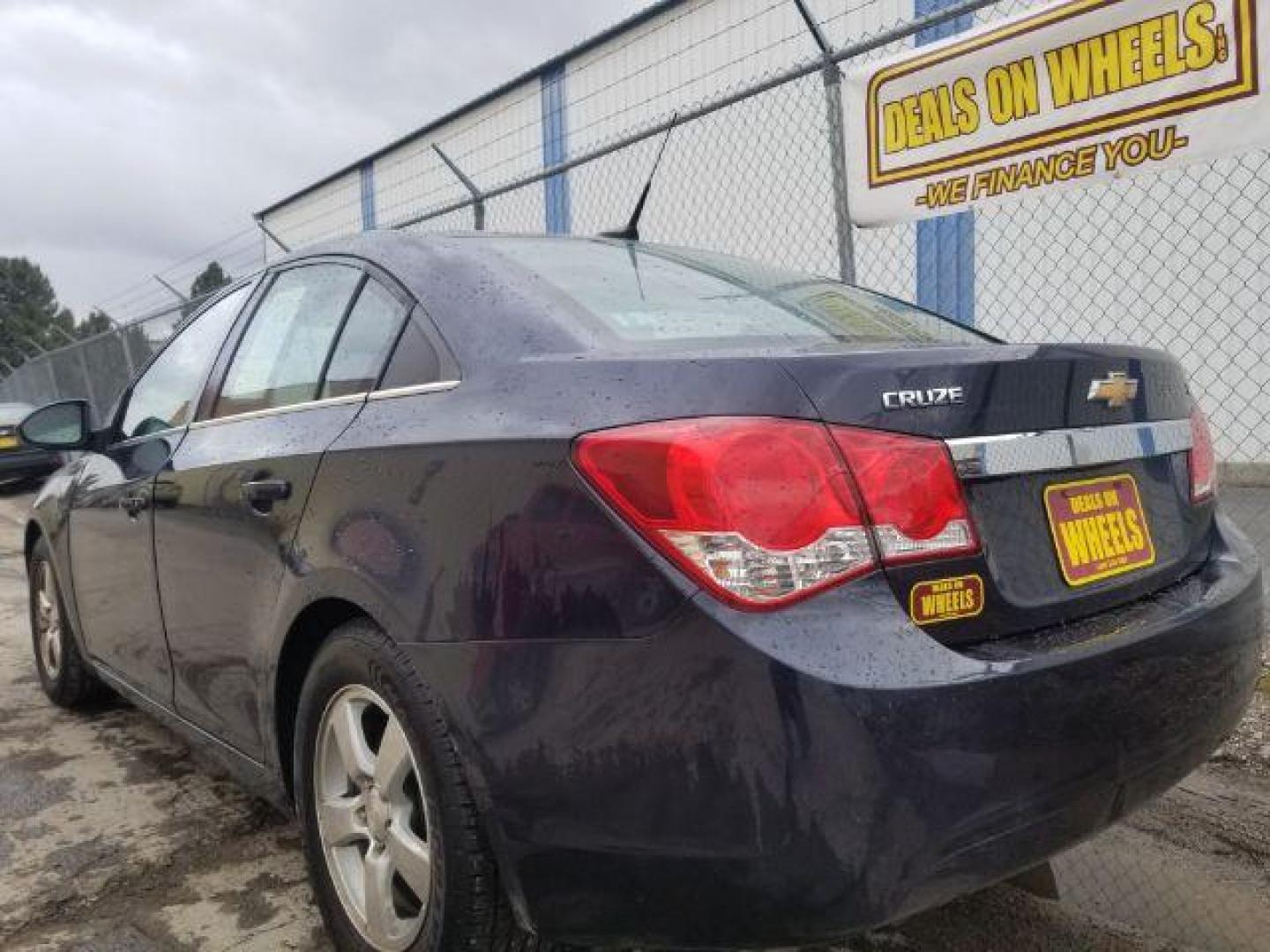 2014 Chevrolet Cruze 1LT Auto (1G1PC5SB3E7) with an ECOTEC 1.4L I-4 DOHC engine, located at 1800 West Broadway, Missoula, 59808, (406) 543-1986, 46.881348, -114.023628 - Photo#5