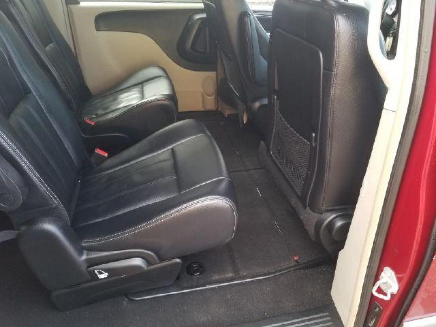 2014 Chrysler Town and Country Touring (2C4RC1BG9ER) with an Pentastar 3.6L V-6 DOHC engine, located at 4801 10th Ave S,, Great Falls, MT, 59405, 0.000000, 0.000000 - Photo#9