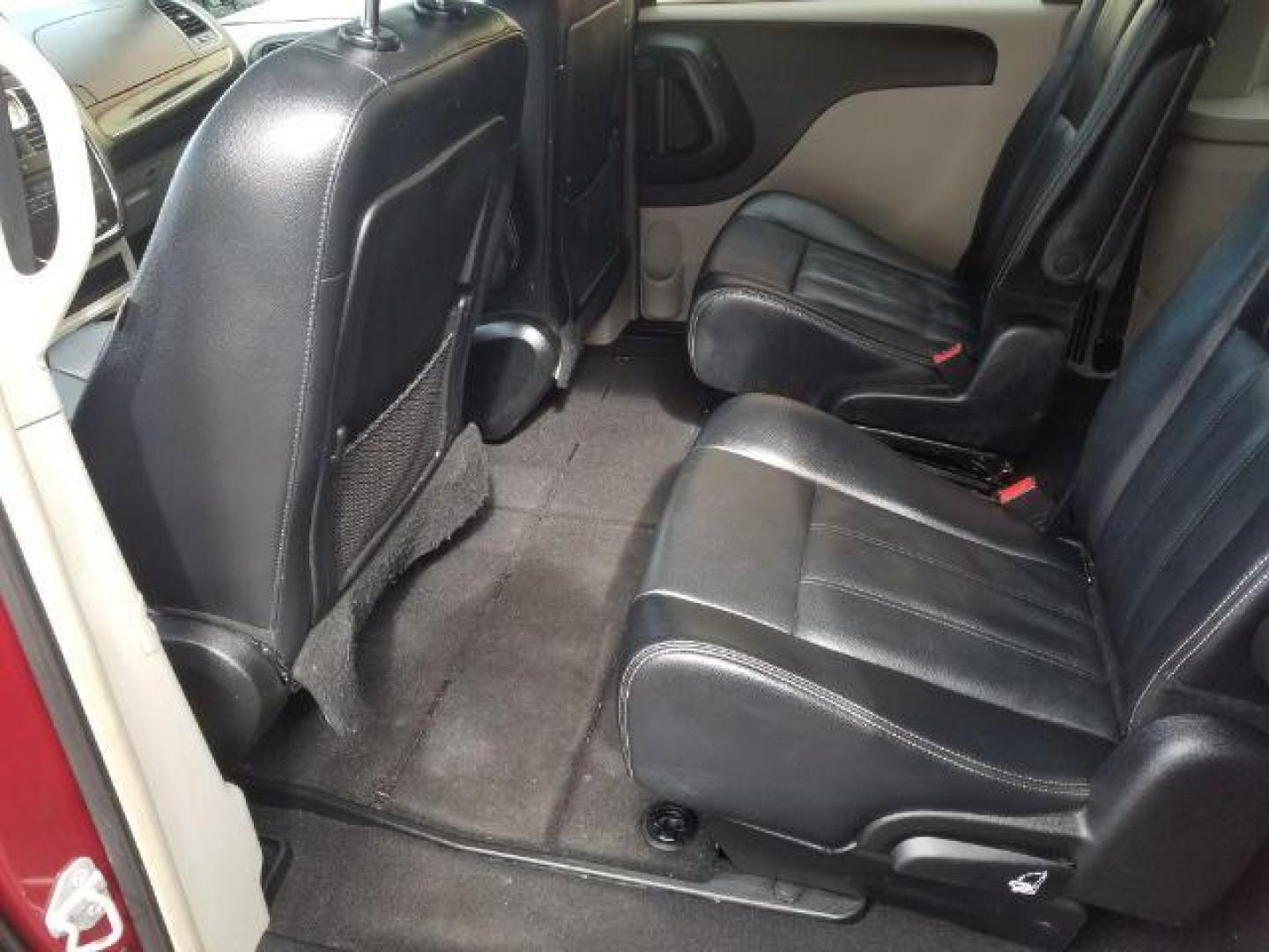 2014 Chrysler Town and Country Touring (2C4RC1BG9ER) with an Pentastar 3.6L V-6 DOHC engine, located at 4801 10th Ave S,, Great Falls, MT, 59405, 0.000000, 0.000000 - Photo#8