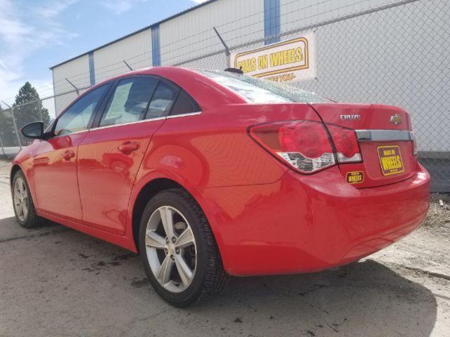 2015 Chevrolet Cruze 2LT Auto (1G1PE5SB9F7) with an ECOTEC 1.4L I-4 DOHC engine, located at 1800 West Broadway, Missoula, 59808, (406) 543-1986, 46.881348, -114.023628 - Photo#5