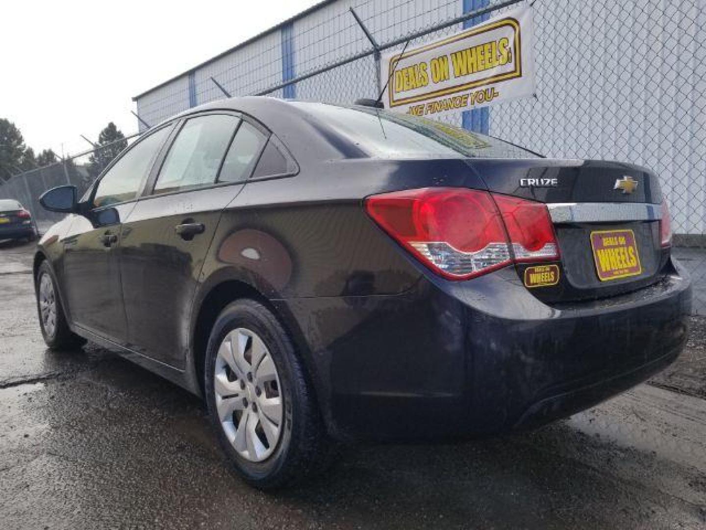 2016 Chevrolet Cruze Limited LS Auto (1G1PC5SG3G7) with an ECOTEC 1.8L I-4 DOHC engine, located at 4801 10th Ave S,, Great Falls, MT, 59405, 0.000000, 0.000000 - Photo#5