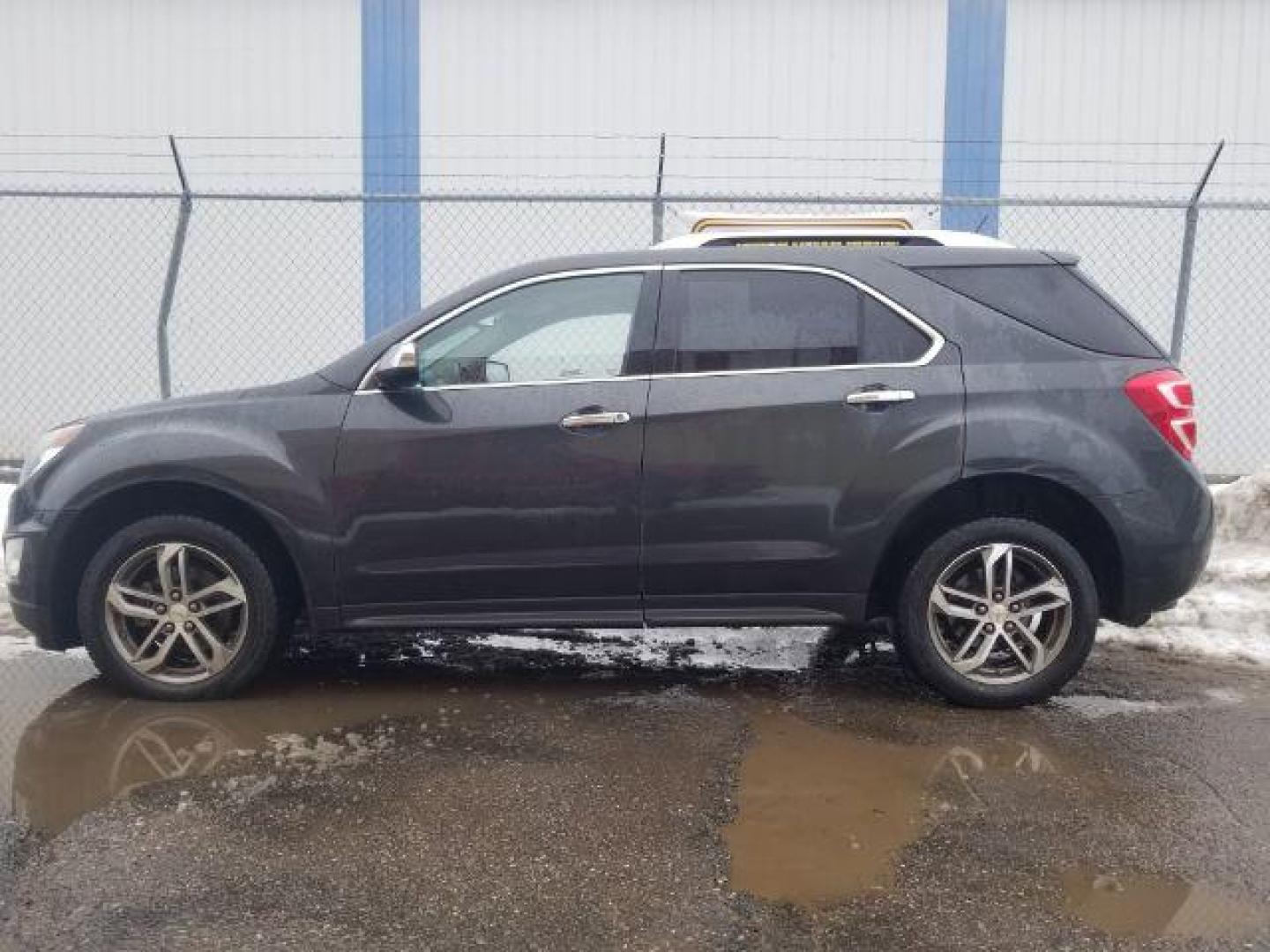 2017 Chevrolet Equinox Premier AWD (2GNFLGEK0H6) with an 2.4L L4 DOHC 16V FFV engine, 6-Speed Automatic transmission, located at 1821 N Montana Ave., Helena, MT, 59601, (406) 422-1031, 0.000000, 0.000000 - Photo#6