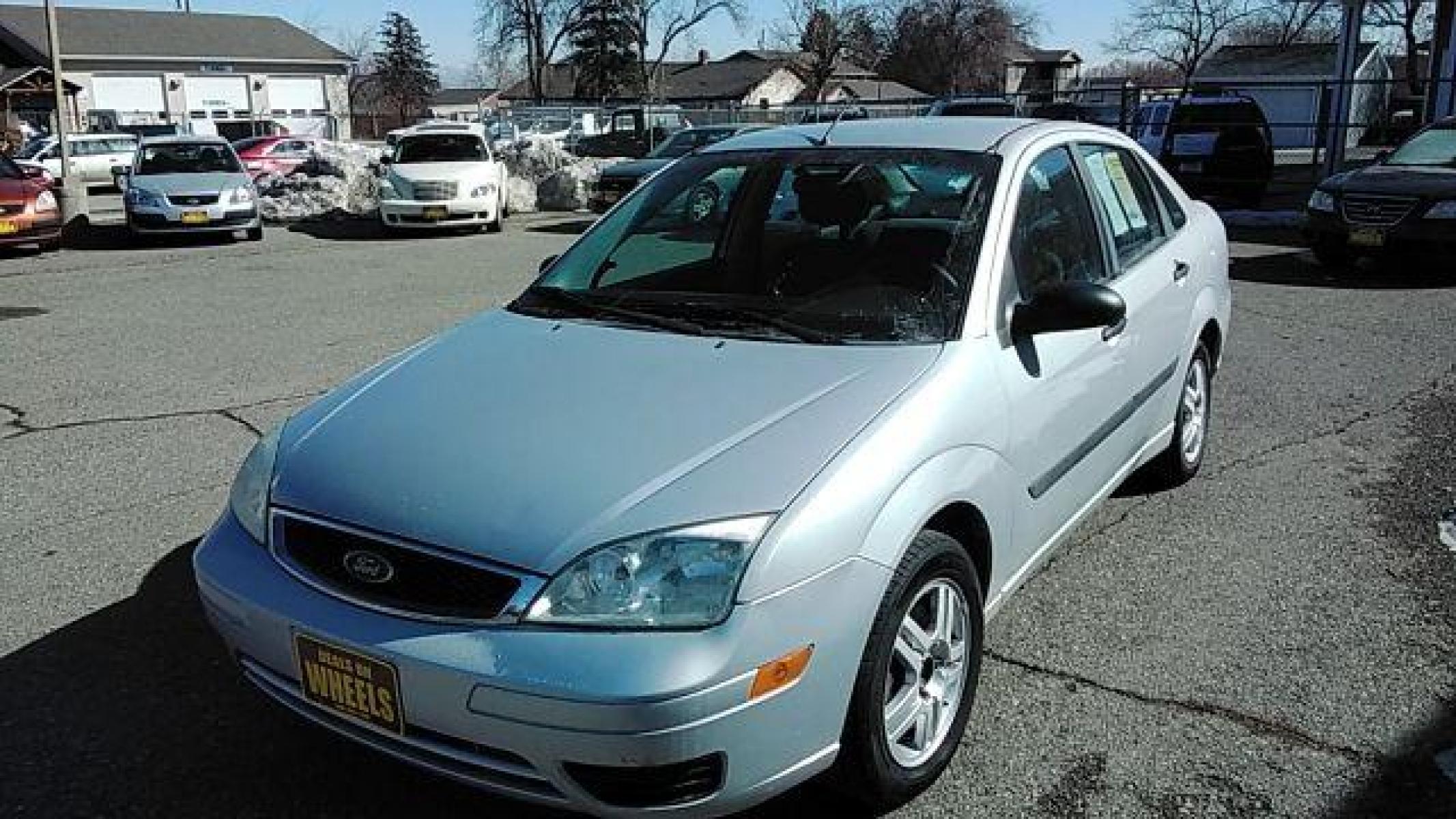 2007 Ford Focus ZX4 S (1FAFP34N67W) with an 2.0L L4 DOHC 16V engine, 4-Speed Automatic transmission, located at 1821 N Montana Ave, Helena, MT, 59601, (406) 543-1986, 46.603153, -112.020531 - Photo #1