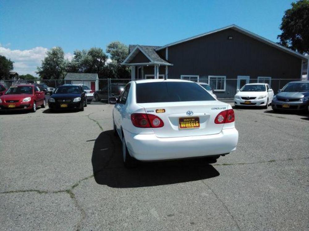 2008 Super White Toyota Corolla LE (1NXBR32E28Z) with an 1.8L L4 DOHC 16V engine, located at 1821 N Montana Ave, Helena, MT, 59601, (406) 543-1986, 46.603153, -112.020531 - Photo #3