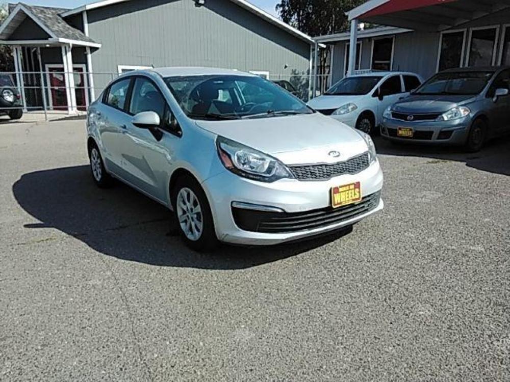 2017 Bright Silver Kia Rio LX 6A (KNADM4A30H6) with an 1.6L L4 DOHC 16V engine, 6-Speed Automatic transmission, located at 1821 N Montana Ave, Helena, MT, 59601, (406) 543-1986, 46.603153, -112.020531 - Photo #4