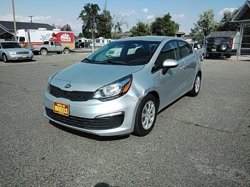 2017 Bright Silver Kia Rio LX 6A (KNADM4A30H6) with an 1.6L L4 DOHC 16V engine, 6-Speed Automatic transmission, located at 1821 N Montana Ave, Helena, MT, 59601, (406) 543-1986, 46.603153, -112.020531 - Photo #5