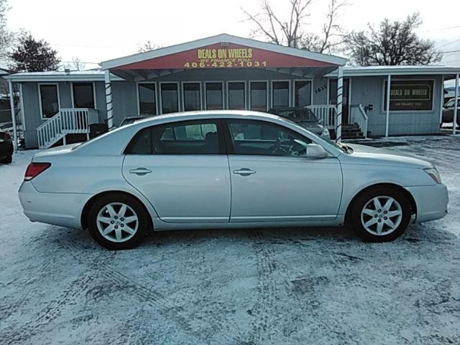 2007 Toyota Avalon XL (4T1BK36B97U) with an 3.5L V6 DOHC 24V engine, 5-Speed Automatic transmission, located at 1821 N Montana Ave, Helena, MT, 59601, (406) 543-1986, 46.603153, -112.020531 - Photo #0