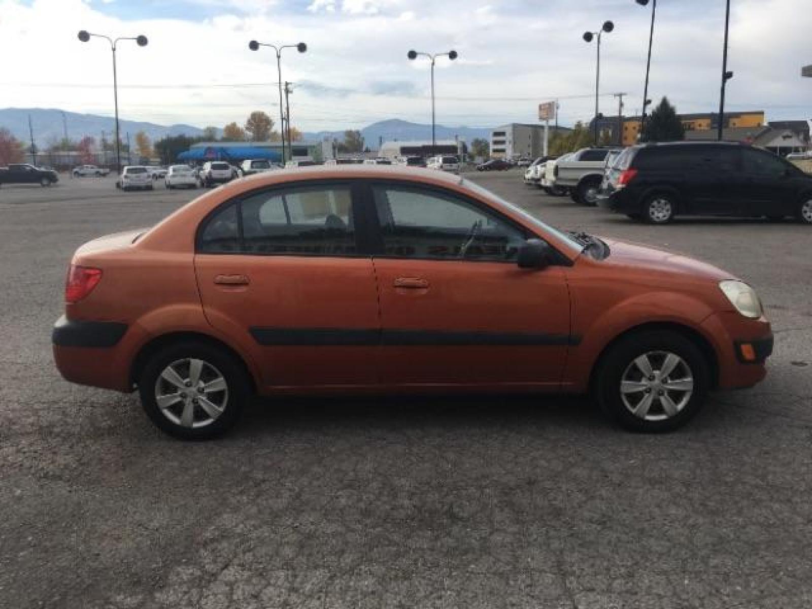 2009 Kia Rio Base (KNADE223696) with an 1.6L L4 DOHC 16V engine, Automatic transmission transmission, located at 1821 N Montana Ave, Helena, MT, 59601, (406) 543-1986, 46.603153, -112.020531 - Photo #3