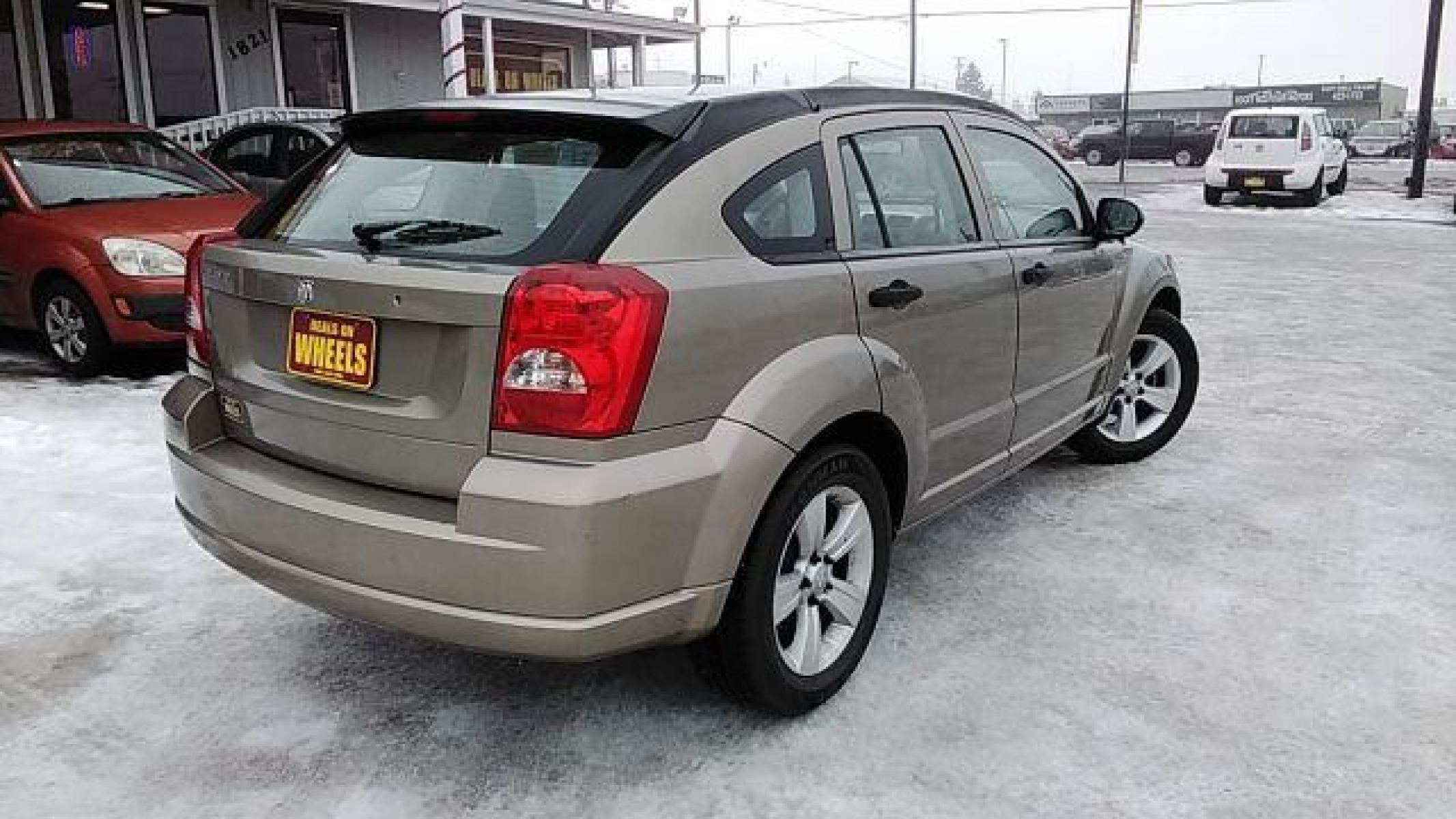 2007 Dodge Caliber SE (1B3HB28C77D) with an 1.8L L4 DOHC 16V engine, located at 1821 N Montana Ave, Helena, MT, 59601, (406) 543-1986, 46.603153, -112.020531 - Photo #1