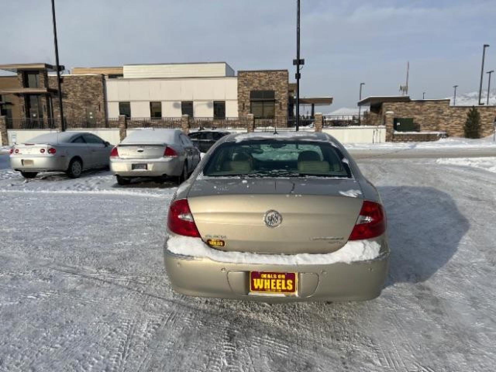 2009 Buick LaCrosse CXL (2G4WD582791) with an 3.8L V6 OHV 12V engine, 4-Speed Automatic transmission, located at 1821 N Montana Ave, Helena, MT, 59601, (406) 543-1986, 46.603153, -112.020531 - Photo #4