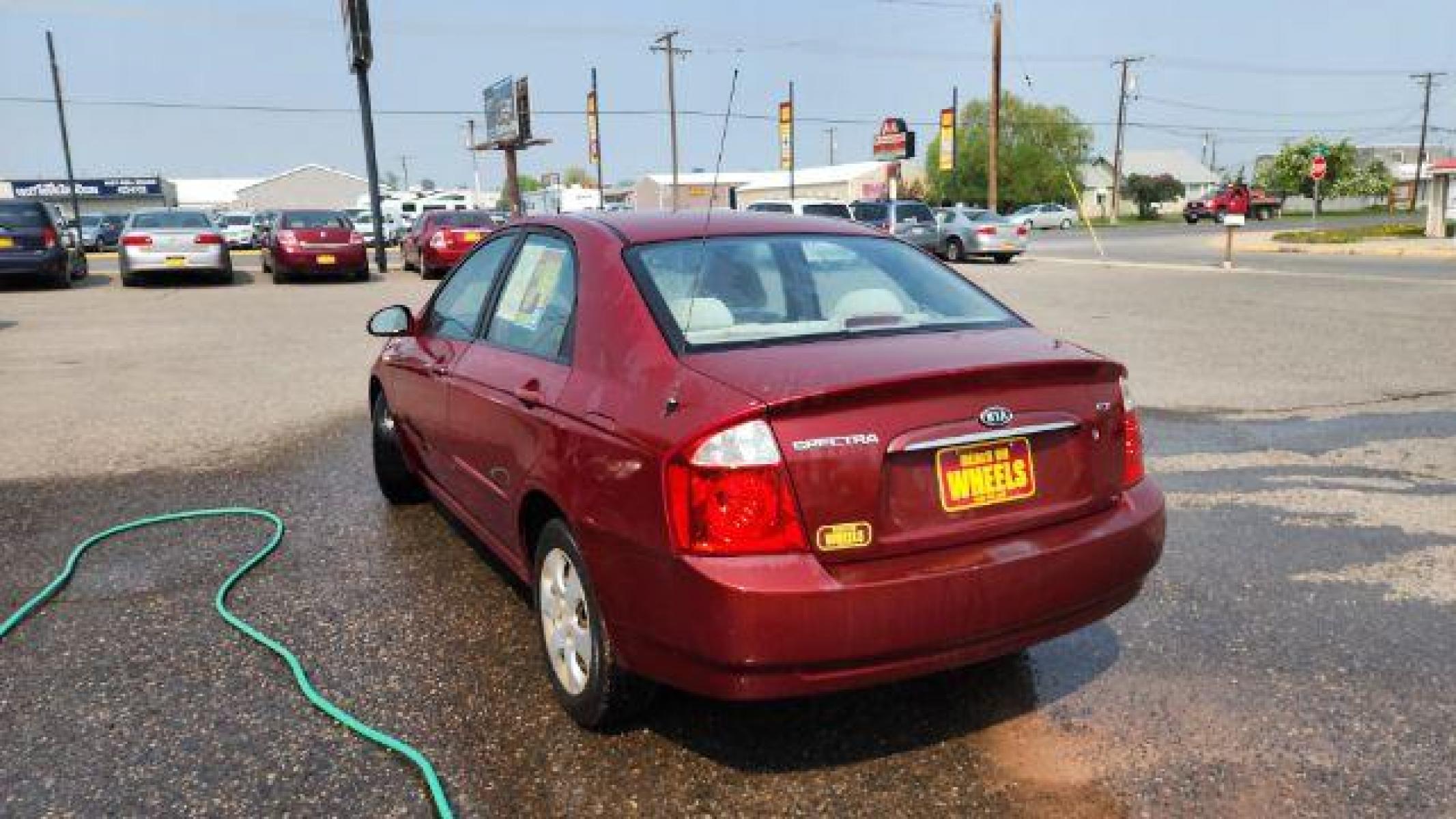 2006 Kia Spectra EX (KNAFE121165) with an 2.0L L4 DOHC 16V engine, located at 1821 N Montana Ave, Helena, MT, 59601, (406) 422-1031, 46.603447, -112.022781 - Photo #6
