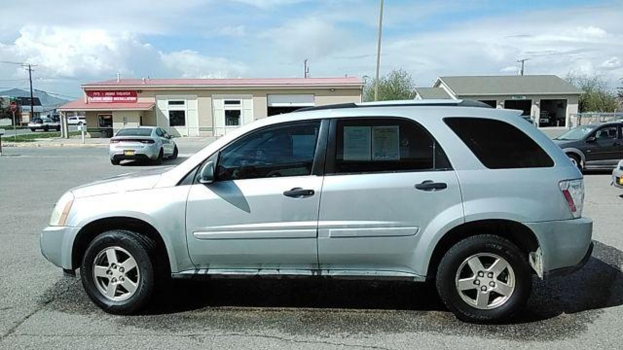 2005 Chevrolet Equinox LS AWD (2CNDL23FX56) with an 3.4L V6 OHV 12V engine, 5-Speed Automatic transmission, located at 1821 N Montana Ave, Helena, MT, 59601, (406) 422-1031, 46.603447, -112.022781 - Photo #7