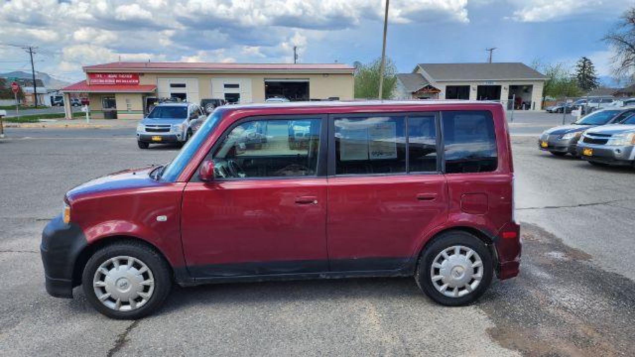 2006 Scion xB Wagon (JTLKT334564) with an 1.5L L4 DOHC 16V engine, 5-Speed Manual transmission, located at 1821 N Montana Ave, Helena, MT, 59601, (406) 422-1031, 46.603447, -112.022781 - Photo #6