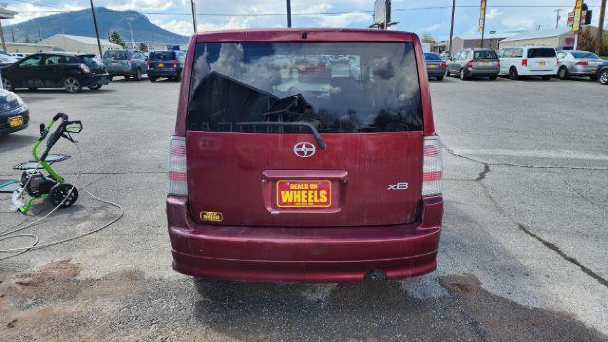 2006 Scion xB Wagon (JTLKT334564) with an 1.5L L4 DOHC 16V engine, 5-Speed Manual transmission, located at 1821 N Montana Ave, Helena, MT, 59601, (406) 422-1031, 46.603447, -112.022781 - Photo #4