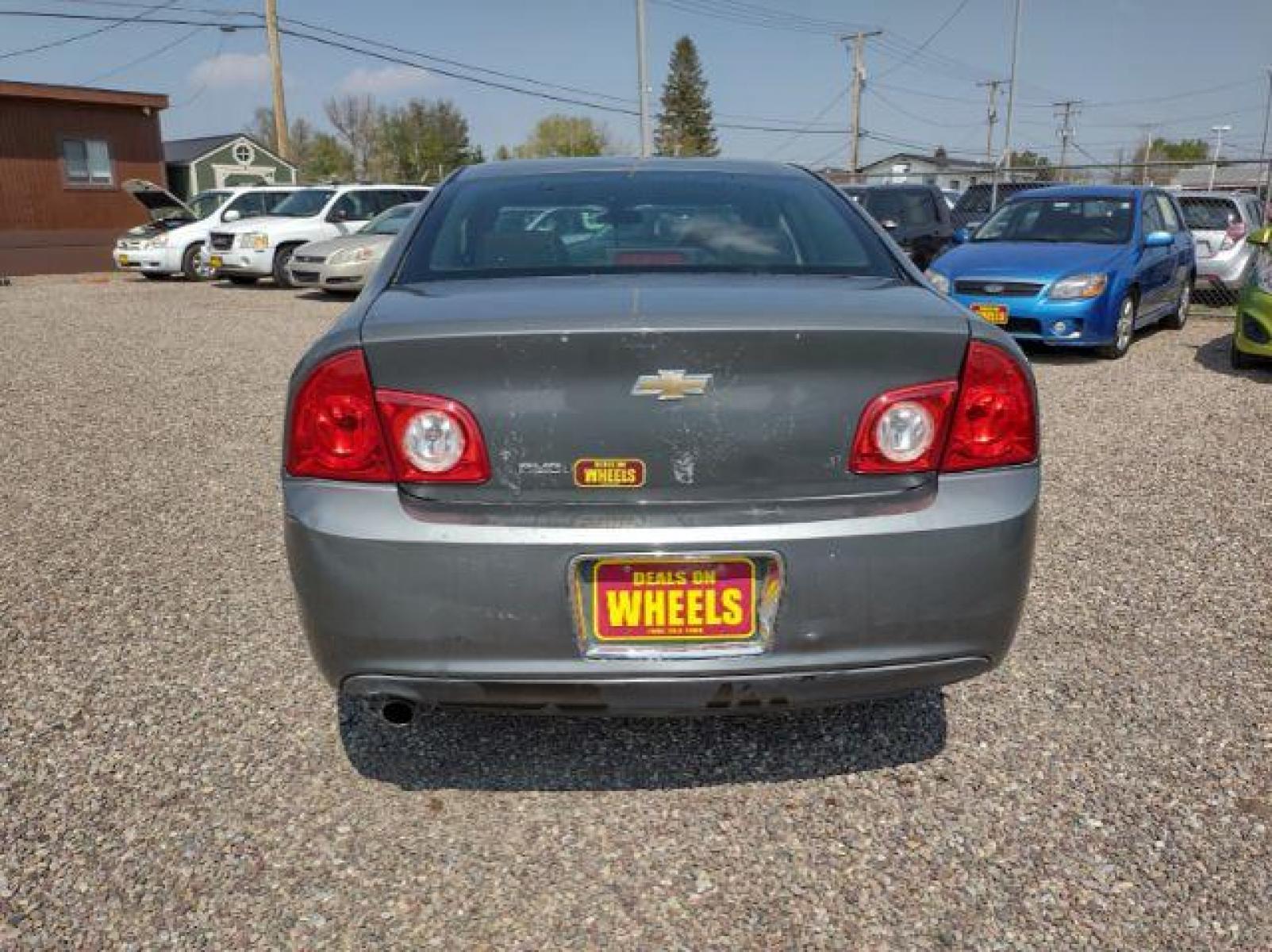 2009 Chevrolet Malibu LT1 (1G1ZH57B19F) with an 2.4L L4 DOHC 16V engine, 6-Speed Automatic transmission, located at 4801 10th Ave S,, Great Falls, MT, 59405, (406) 564-1505, 47.494347, -111.232239 - Photo #3