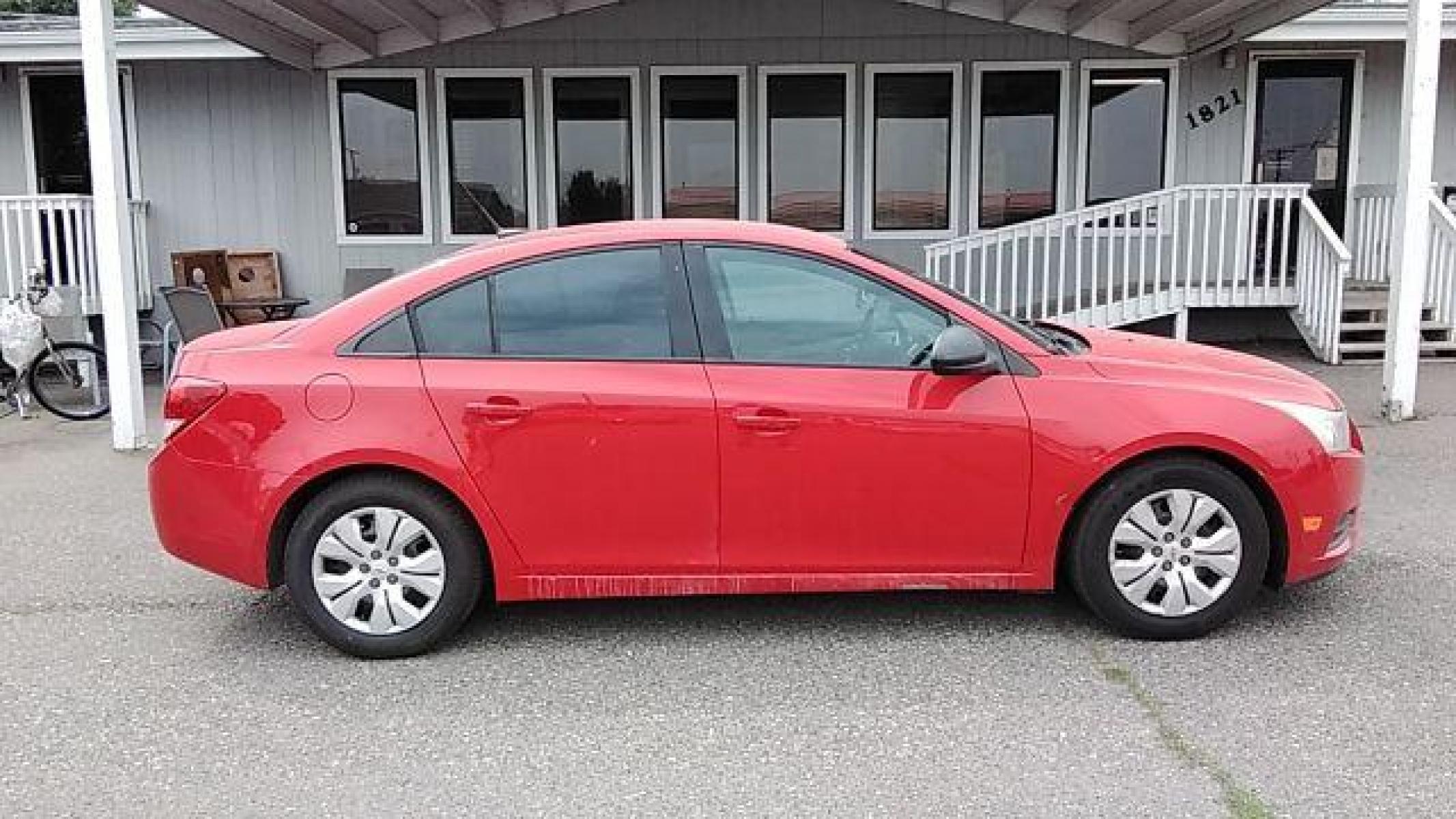 2014 Chevrolet Cruze LS Auto (1G1PA5SH0E7) with an 1.8L L4 DOHC 16V FFV engine, 6-Speed Automatic transmission, located at 1821 N Montana Ave, Helena, MT, 59601, (406) 422-1031, 46.603447, -112.022781 - Photo #3