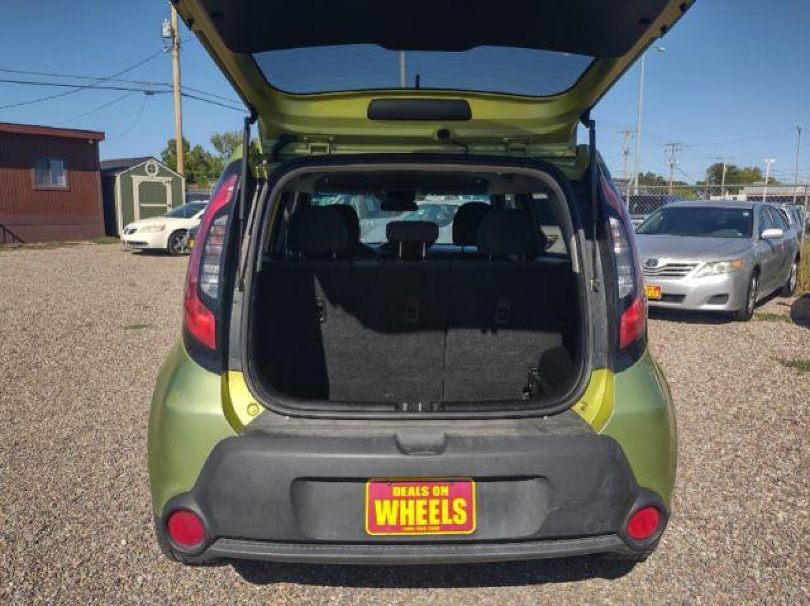 2014 Kia Soul Base (KNDJN2A23E7) with an 1.6L L4 DOHC 16V engine, located at 4801 10th Ave S,, Great Falls, MT, 59405, (406) 564-1505, 47.494347, -111.232239 - Photo #11