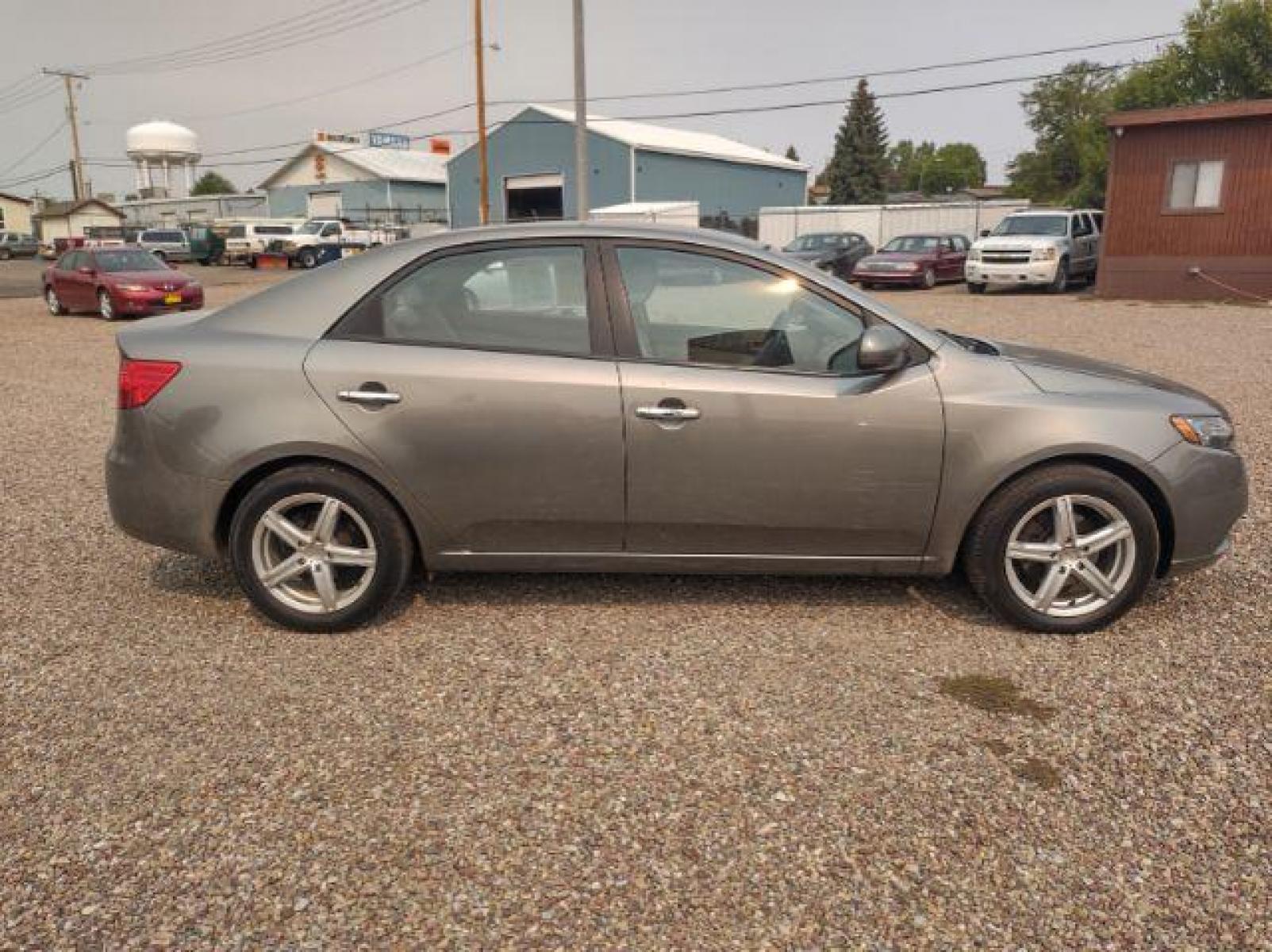 2011 Kia Forte EX (KNAFU4A21B5) with an 2.0L L4 DOHC 16V engine, located at 4801 10th Ave S,, Great Falls, MT, 59405, (406) 564-1505, 47.494347, -111.232239 - Photo #5