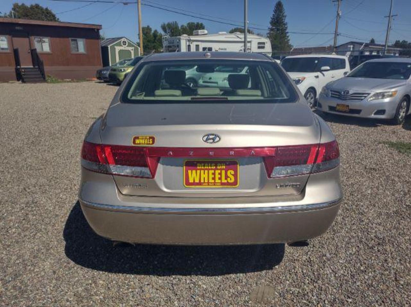 2007 Hyundai Azera Limited (KMHFC46F77A) with an 3.8L V6 DOHC 24V engine, 5-Speed Automatic transmission, located at 4801 10th Ave S,, Great Falls, MT, 59405, (406) 564-1505, 47.494347, -111.232239 - Photo #3