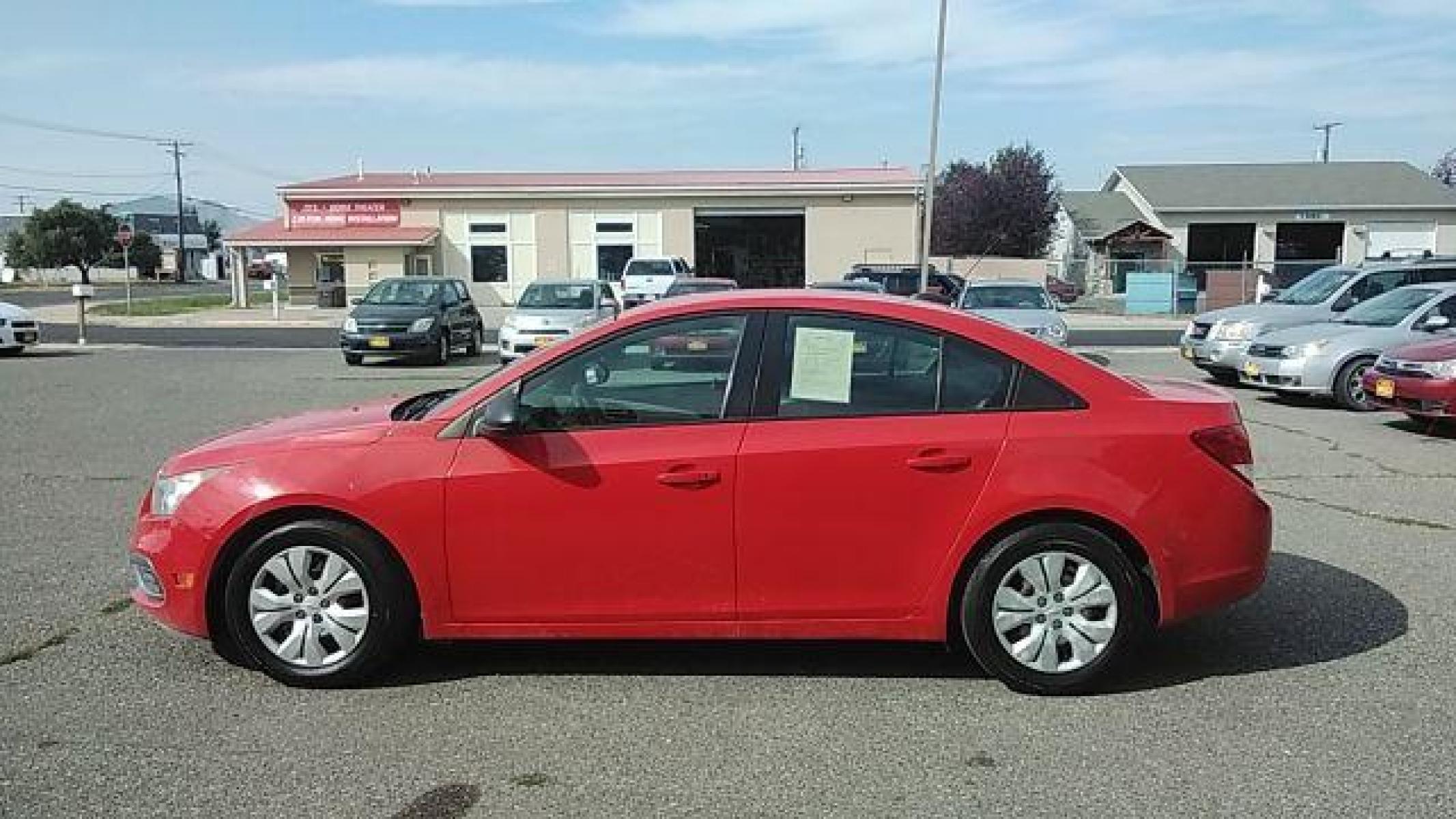 2015 Chevrolet Cruze LS Auto (1G1PA5SGXF7) with an 1.8L L4 DOHC 16V engine, 6-Speed Automatic transmission, located at 1821 N Montana Ave, Helena, MT, 59601, (406) 422-1031, 46.603447, -112.022781 - Photo #7